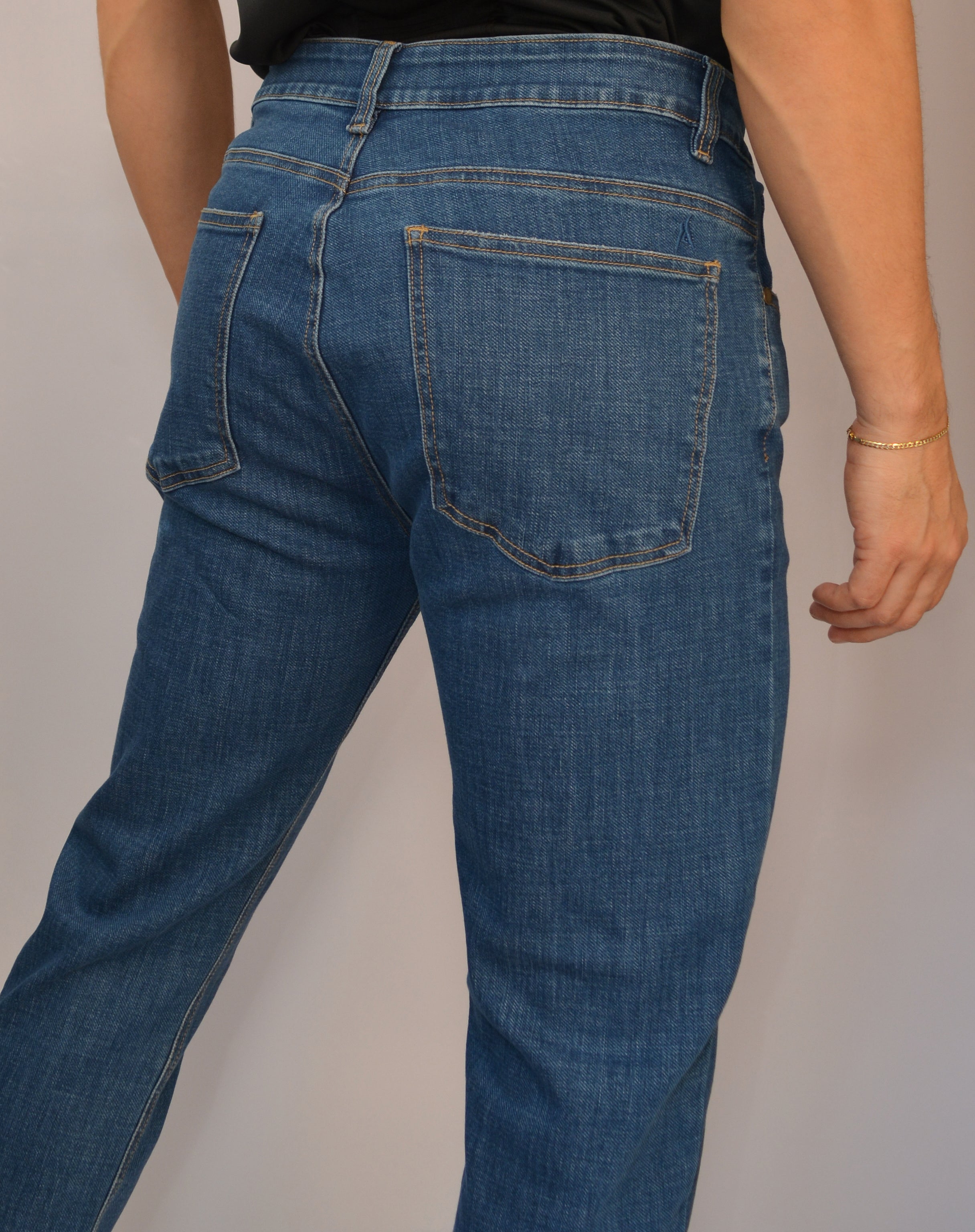 Jean Slim Taper AZUL MEDIO